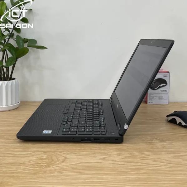 Cho thuê Laptop Dell Latitude E5570 Core I7-6820HQ, Ram 16GB, SSD 256GB, VGA R7 M370 2GB, LCD 15.6 FHD