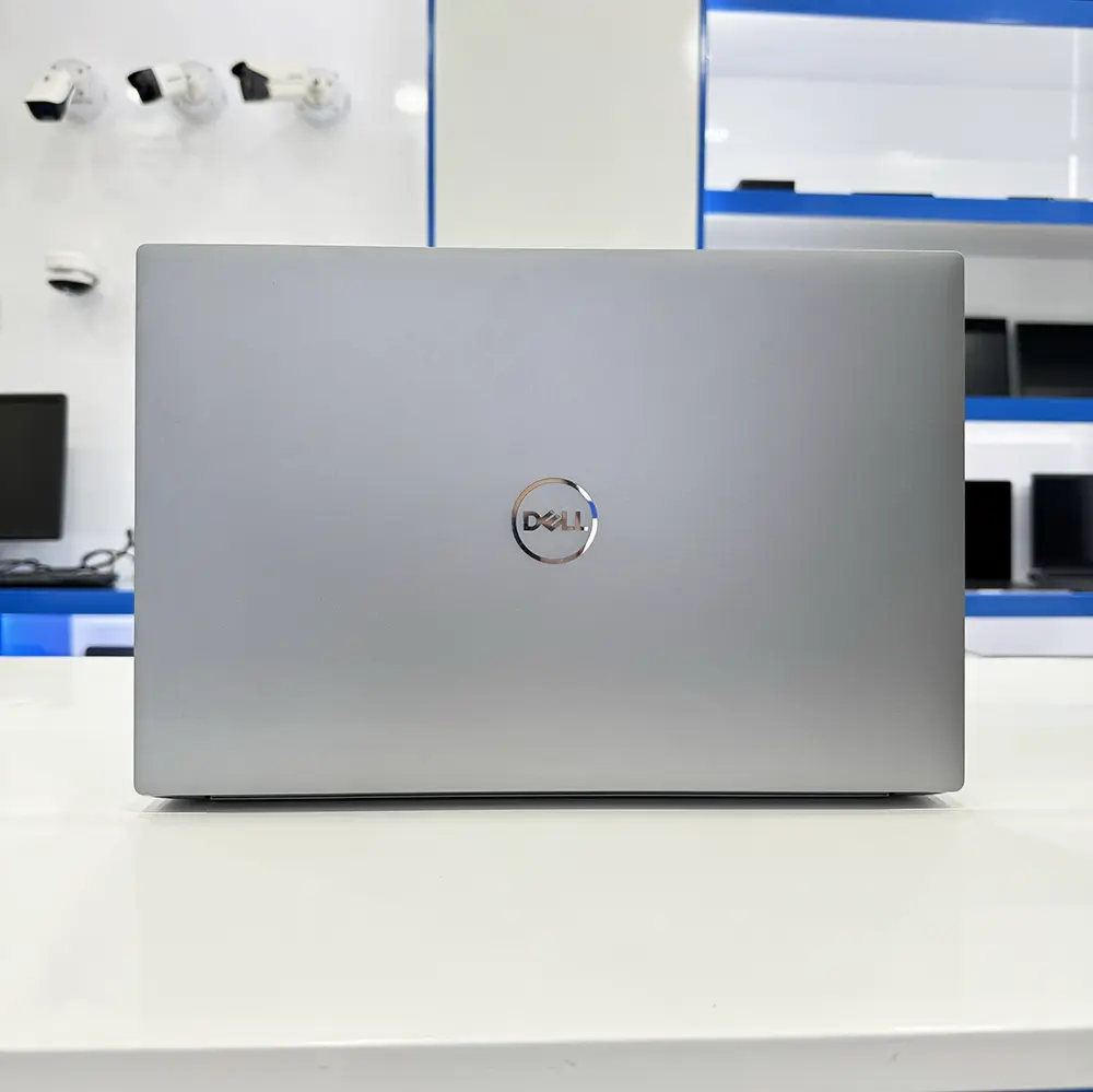 Máy Trạm Dell Precision 5550 Core i7-10850H, Ram 32GB, SSD 1TB, VGA T2000 4G, Màn hình 15.6 FHD IPS